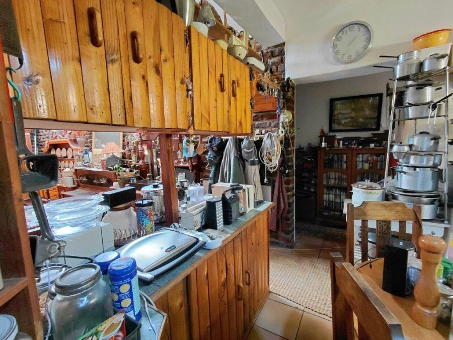 7 Bedroom Property for Sale in Gordons Bay Central Western Cape